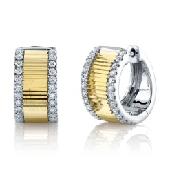 0.46CT DIAMOND HUGGIE EARRING
